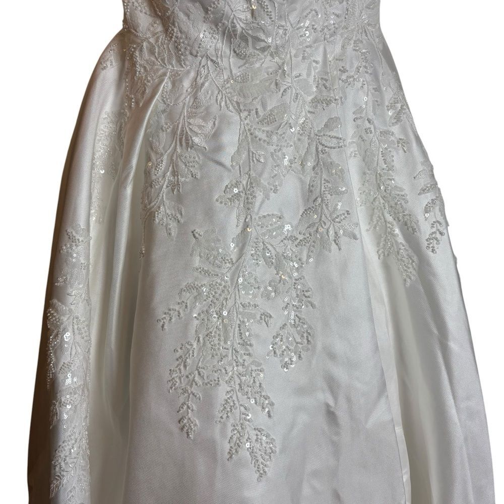 Lulus Now and Always White Beaded Embroidered Strapless Gown Size 8 NWOT - Picture 16 of 16